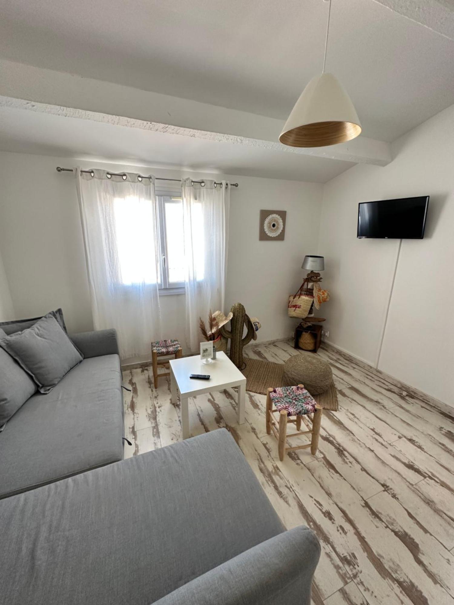 Appartement Cosy Le Boheme, A 300M Des Plages Locamargue Saintes-Maries-de-la-Mer Exterior foto